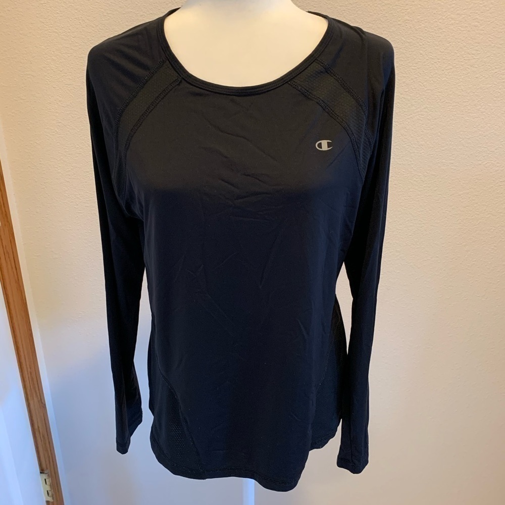 Champion workout/casual black top size L.​​​​​​​​​​​​​​​​​​